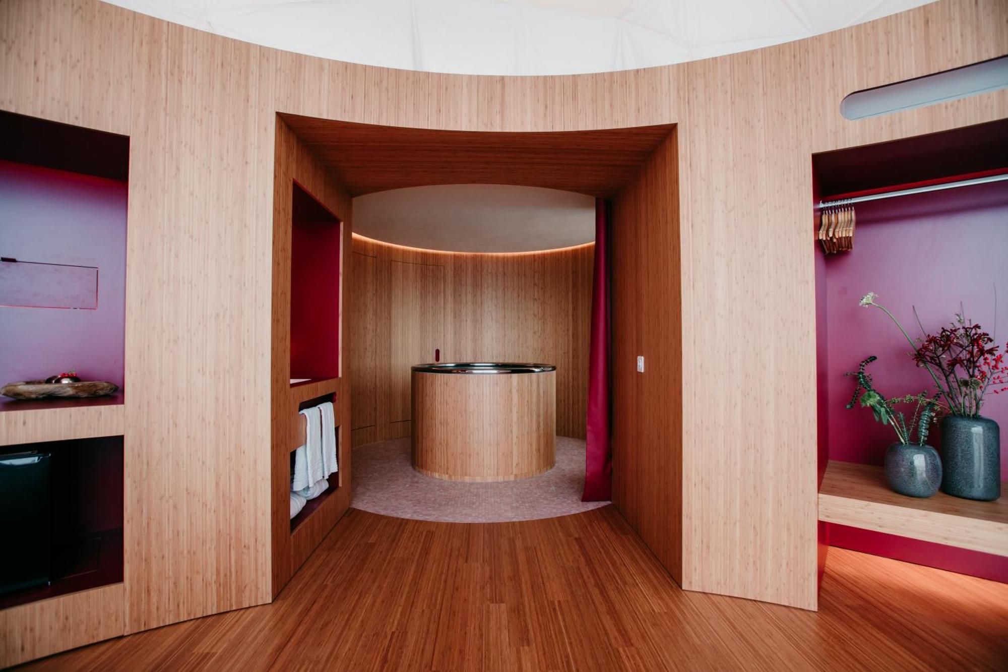 Whitepod Original Hotel